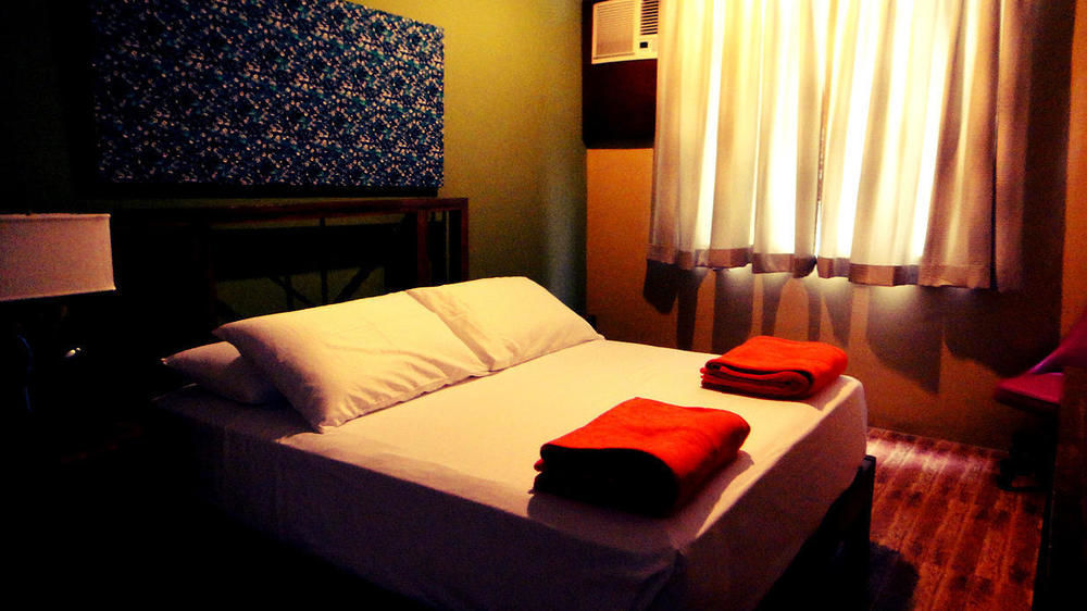 Purple Tree Bed & Breakfast Paranaque City Exterior photo